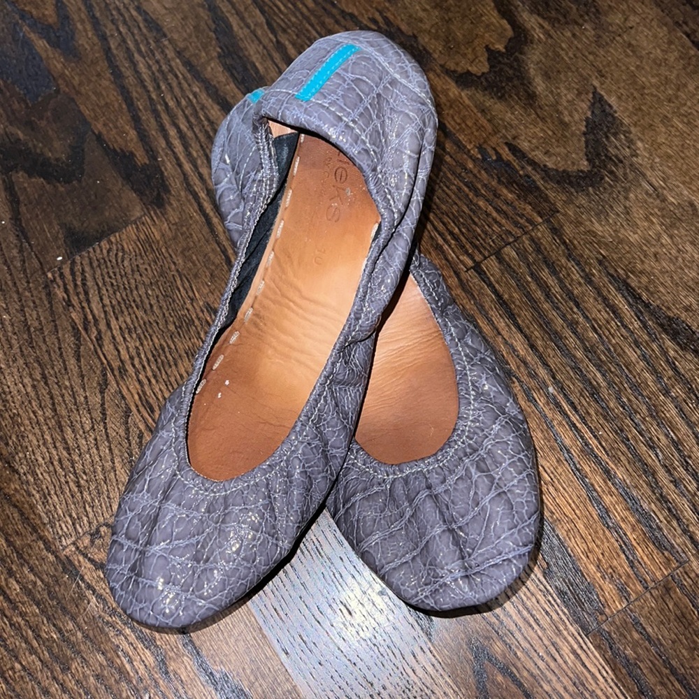 Slate Grey Croc Tieks
